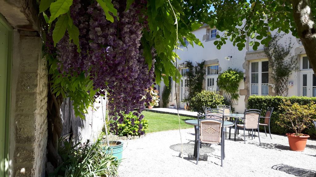 Hotel Du Donjon Aulnay  Exteriér fotografie